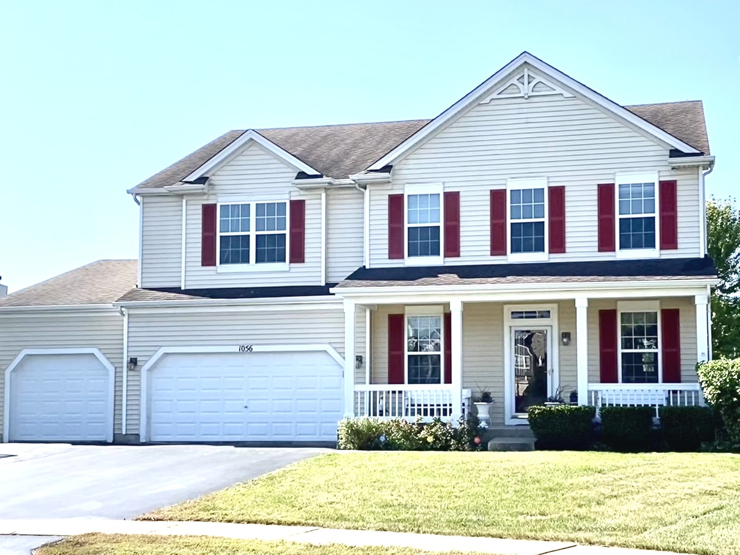 Homes for sale in Antioch, IL | 1056 Deertrail Ct, Antioch, IL 60002 | MLS# 12660169