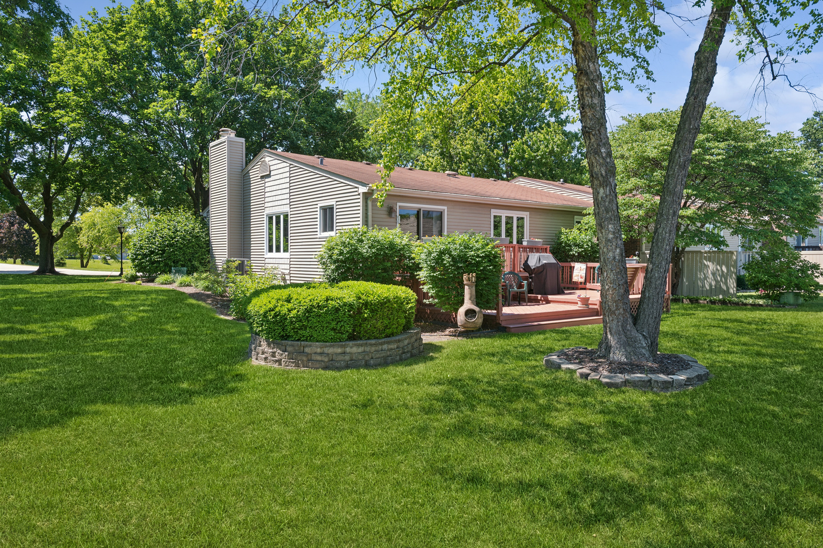 Homes for sale in Naperville, IL | 12 Pebblewood Trl, Naperville, IL 60563 | MLS# 12660201
