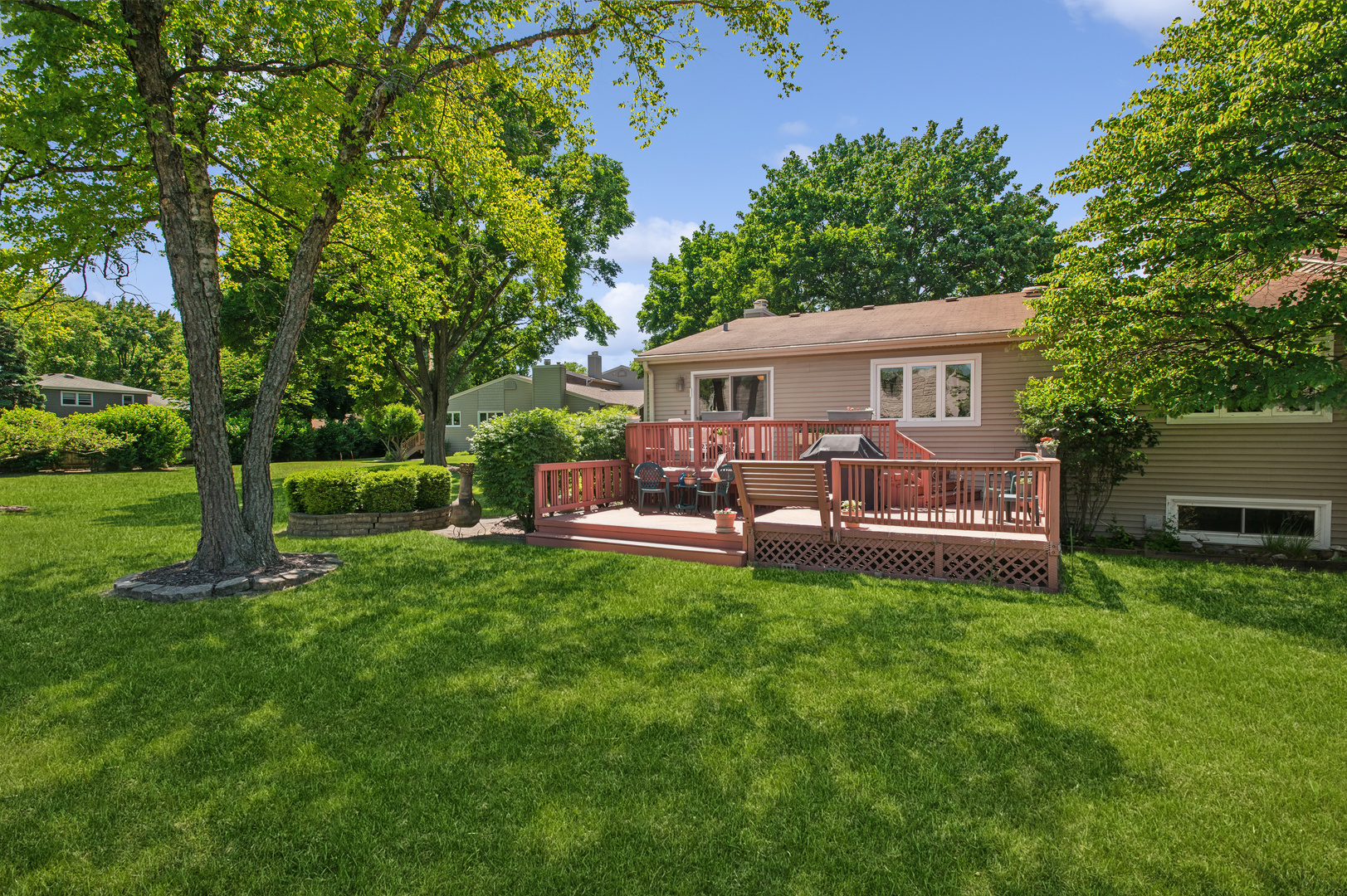 Homes for sale in Naperville, IL | 12 Pebblewood Trl, Naperville, IL 60563 | MLS# 12660201