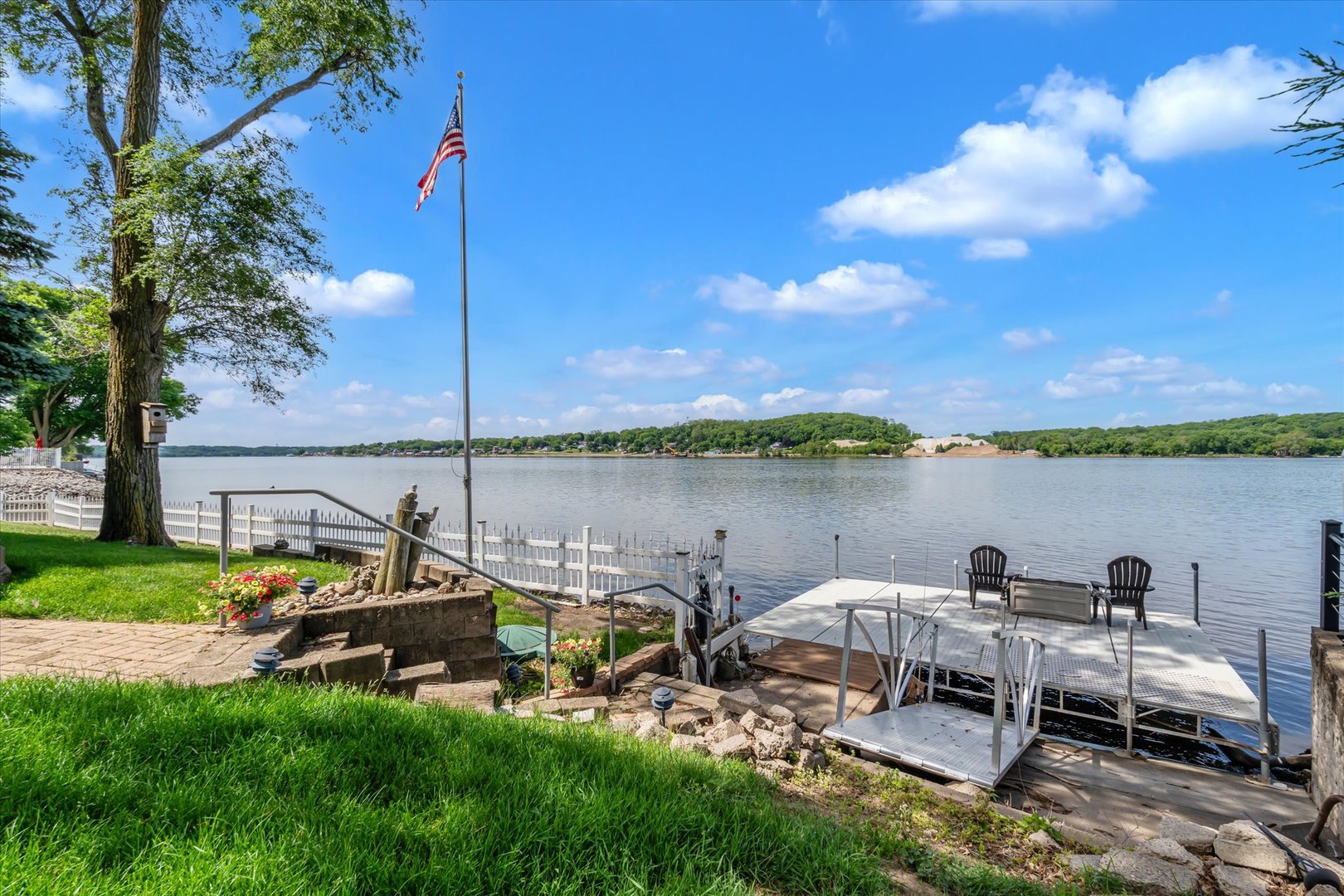 Homes for sale in Port Byron, IL | 809 N River Dr, Port Byron, IL 61275 | MLS# 12660221
