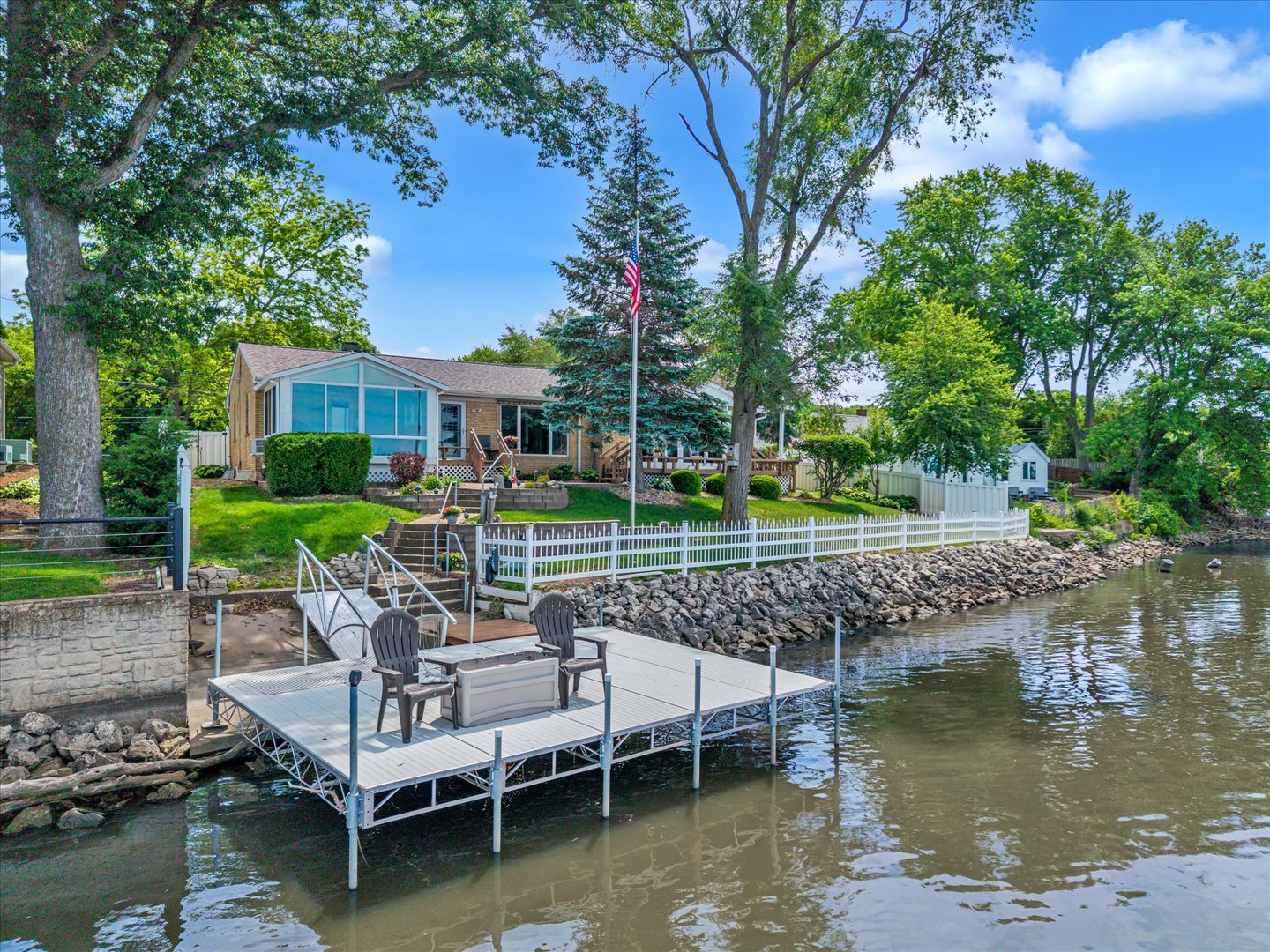 Homes for sale in Port Byron, IL | 809 N River Dr, Port Byron, IL 61275 | MLS# 12660221