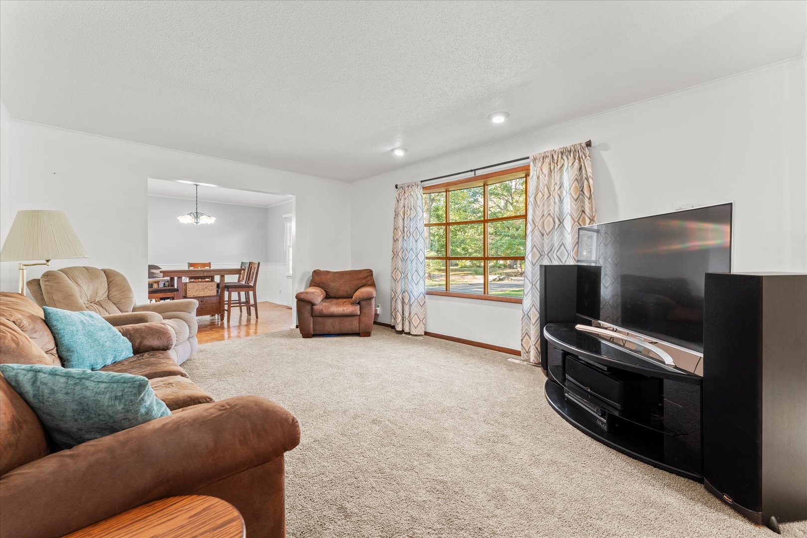 Homes for sale in Mahomet, IL | 1108 Riverside Ct, Mahomet, IL 61853 | MLS# 12660446
