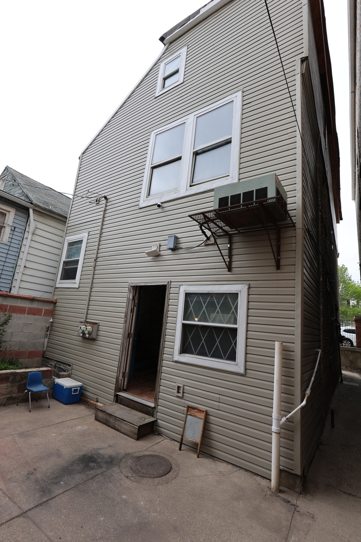 Homes for sale in Chicago, IL | 2039 W 18Th Pl, Chicago, IL 60608 | MLS# 12660453