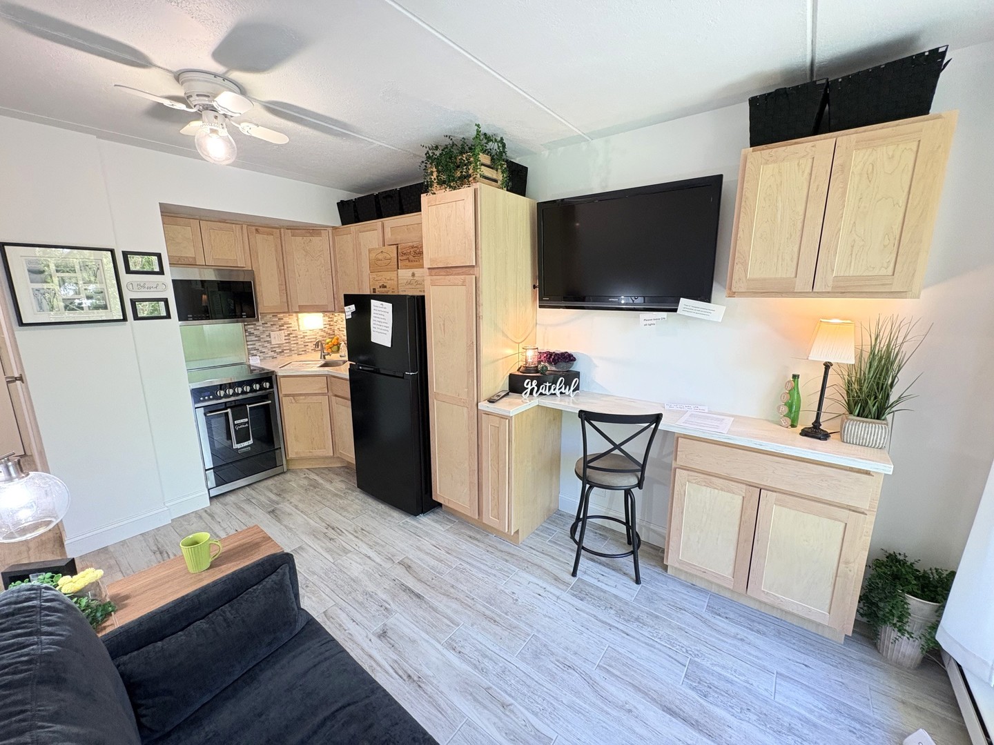 Homes for sale in Elmhurst, IL | 255 S West Ave #403, Elmhurst, IL 60126 | MLS# 12660511