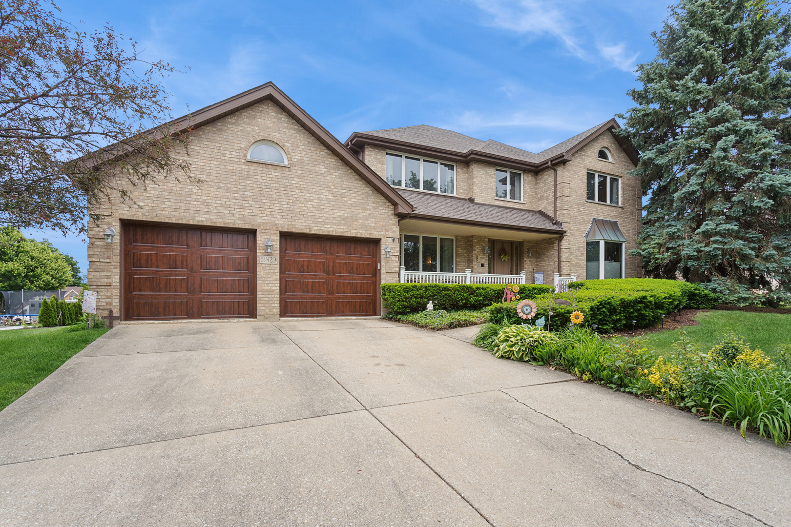 Homes for sale in Homer Glen, IL | 13829 S Teakwood Dr, Homer Glen, IL 60491 | MLS# 12660525