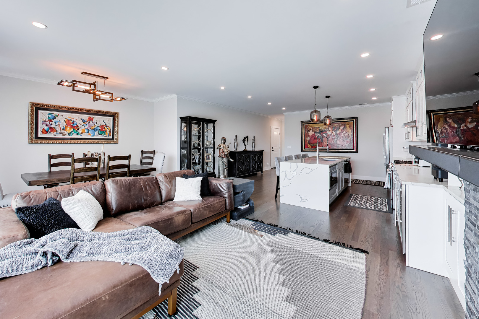 Homes for sale in Chicago, IL | 5137 N Lincoln Ave #4S, Chicago, IL 60625 | MLS# 12660574