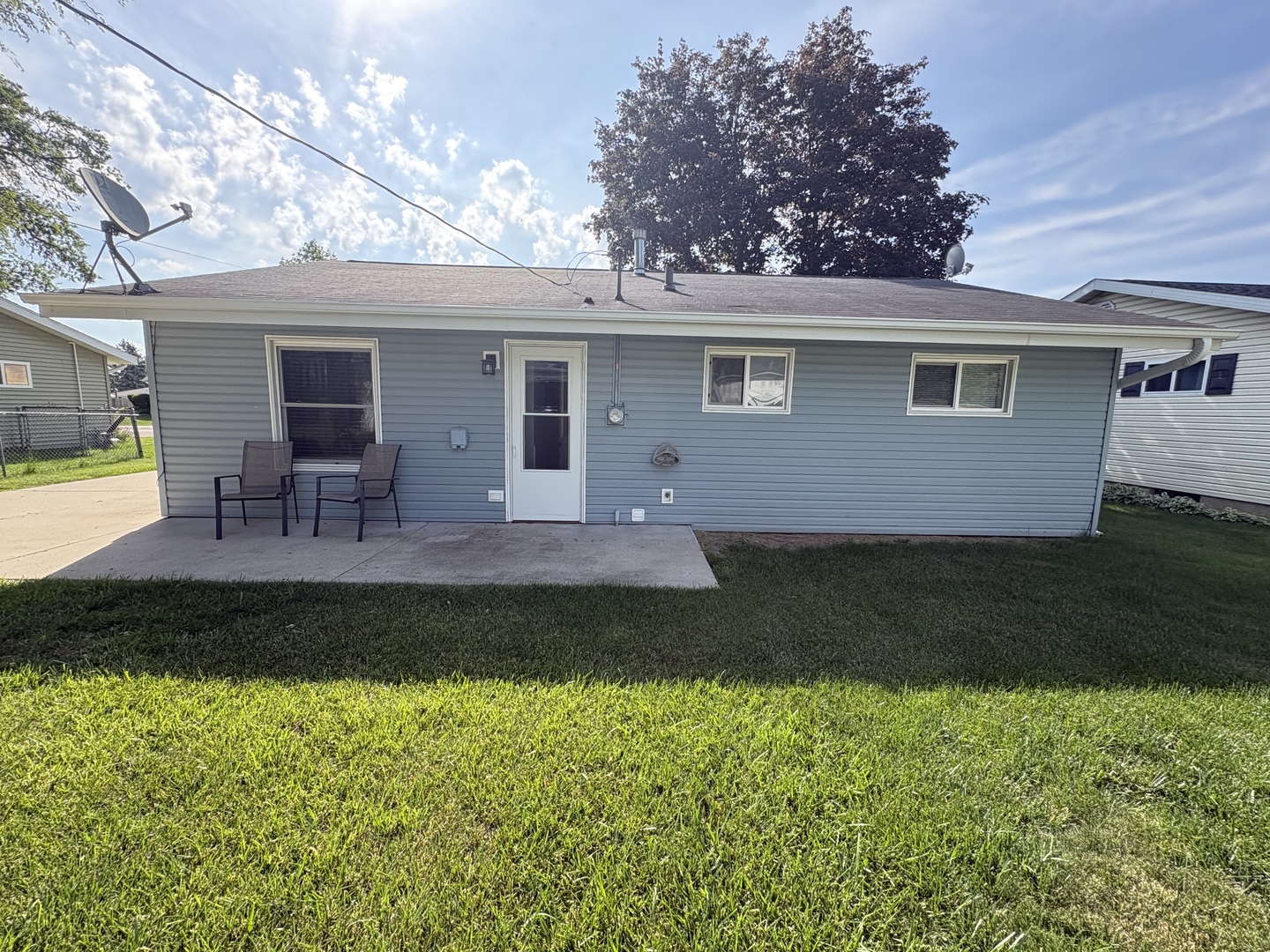 Homes for sale in Dixon, IL | 1417 Ann Ave, Dixon, IL 61021 | MLS# 12660605