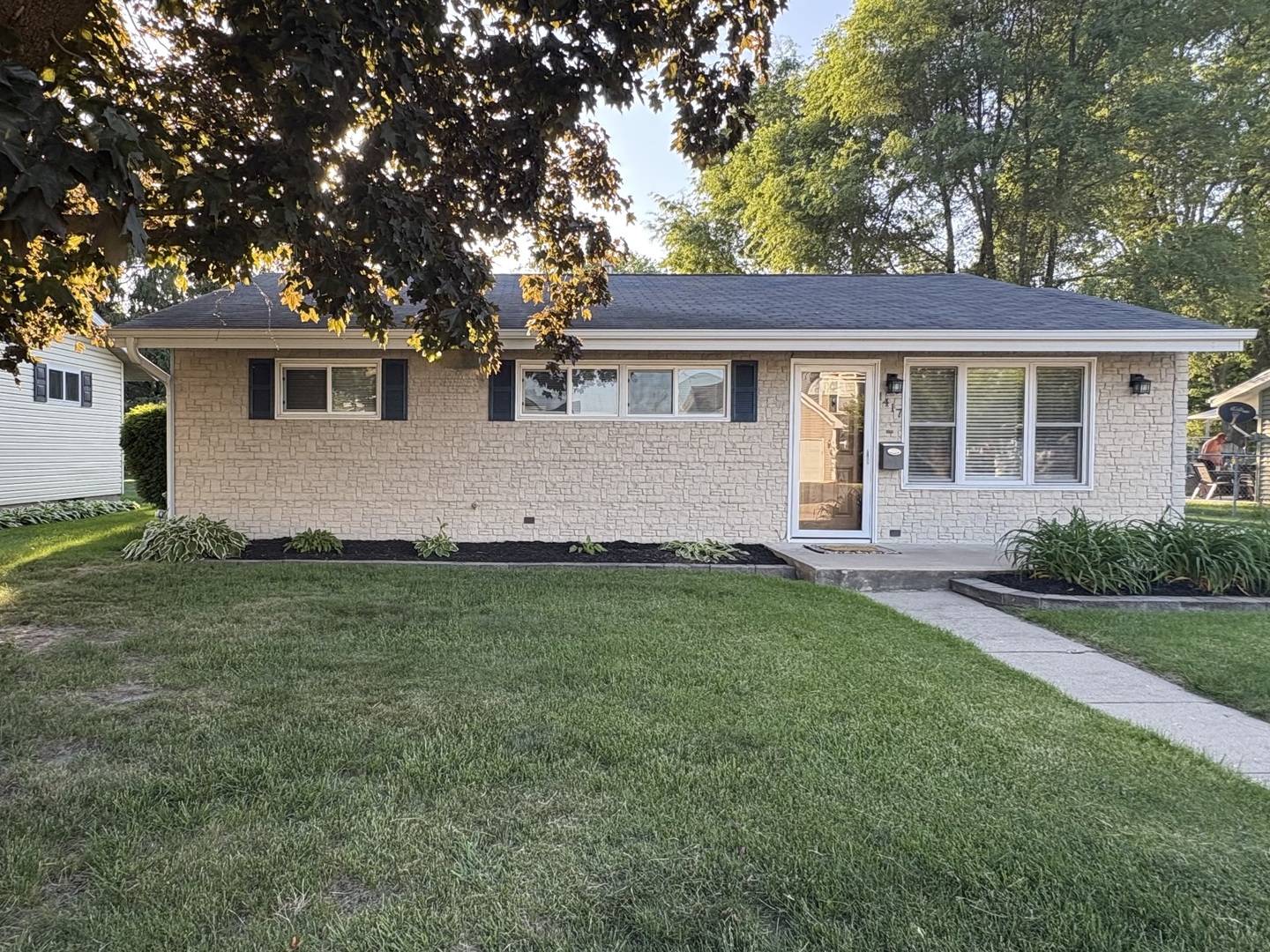 Homes for sale in Dixon, IL | 1417 Ann Ave, Dixon, IL 61021 | MLS# 12660605