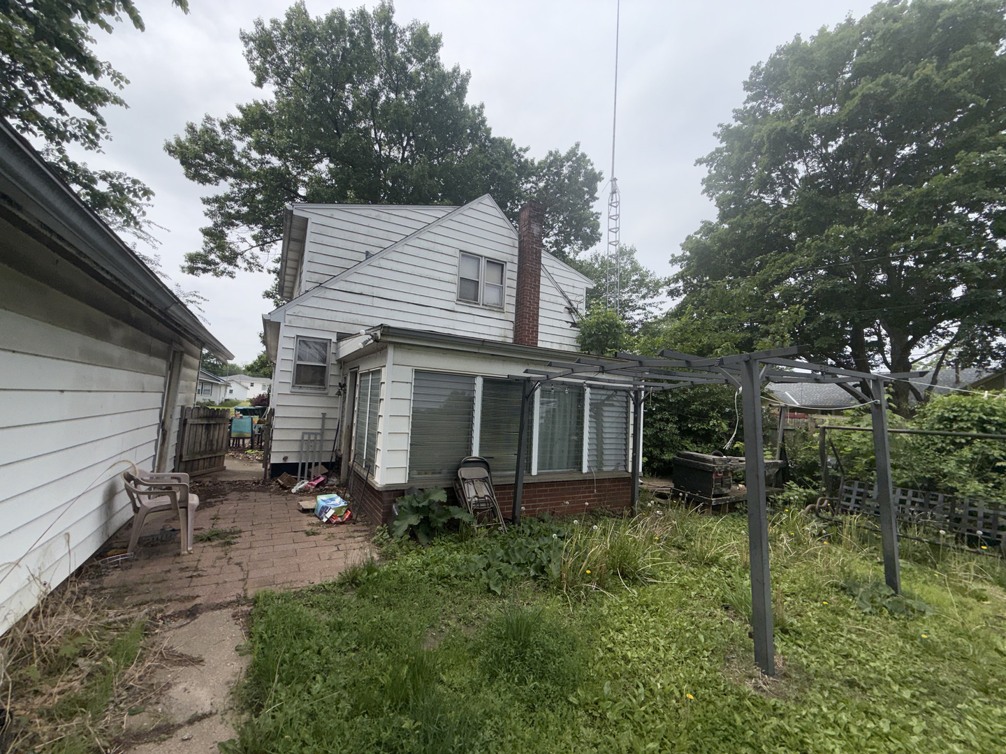 Homes for sale in Rock Falls, IL | 609 E 5Th St, Rock Falls, IL 61071 | MLS# 12660630
