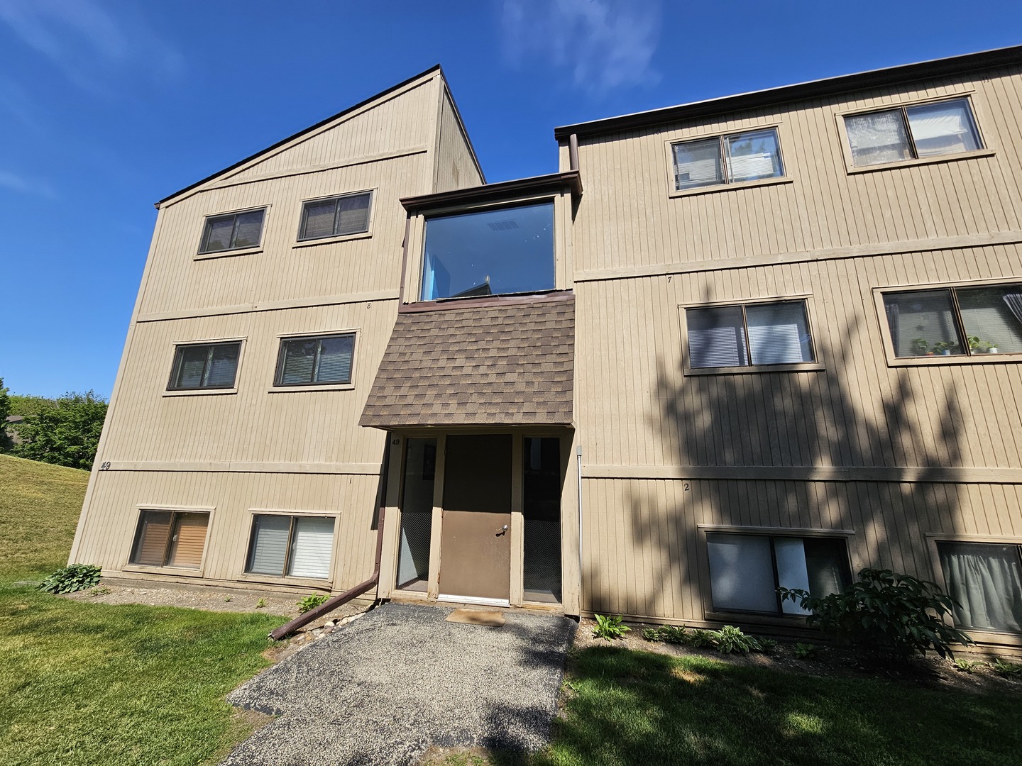 Homes for sale in Fox Lake, IL | 49 Oak Hill Colony St #7, Fox Lake, IL 60020 | MLS# 12660659