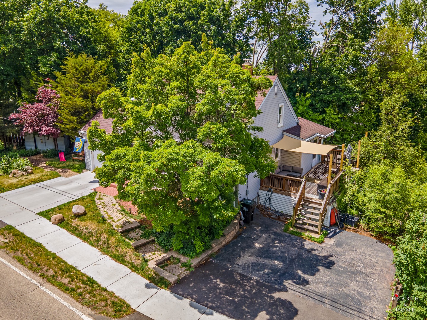 Homes for sale in Fox River Grove, IL | 614 Algonquin Rd, Fox River Grove, IL 60021 | MLS# 12660707