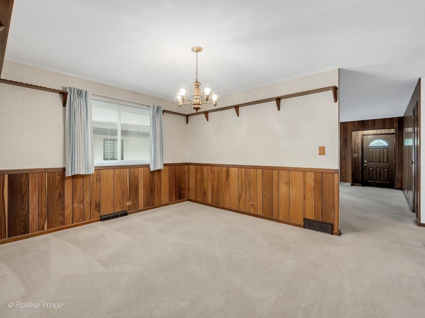 Homes for sale in Glen Ellyn, IL | 393 Grandview Ave, Glen Ellyn, IL 60137 | MLS# 12660818