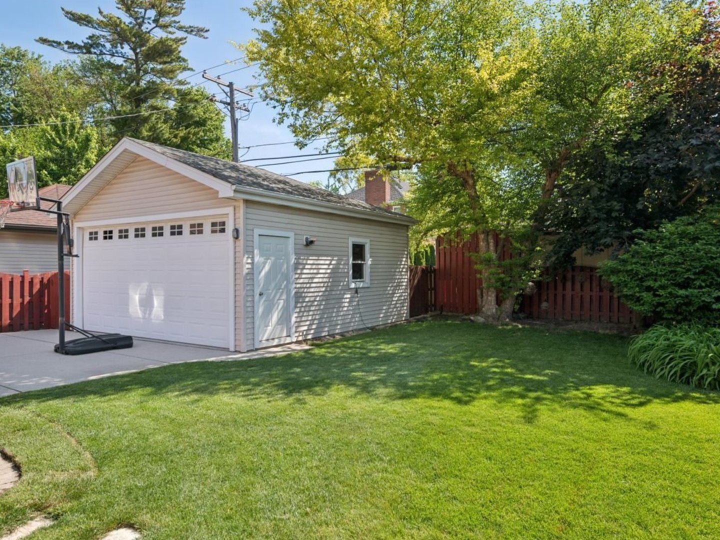 Homes for sale in Park Ridge, IL | 1721 Courtland Ave, Park Ridge, IL 60068 | MLS# 12660875