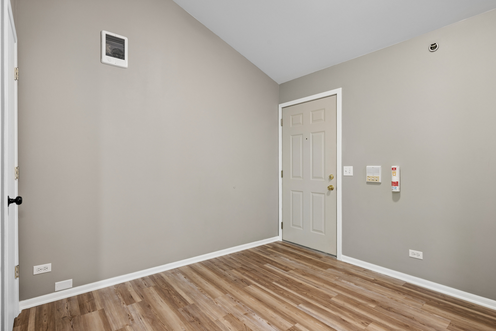 Homes for sale in Richmond, IL | 330 Cunat Blvd, Richmond, IL 60071