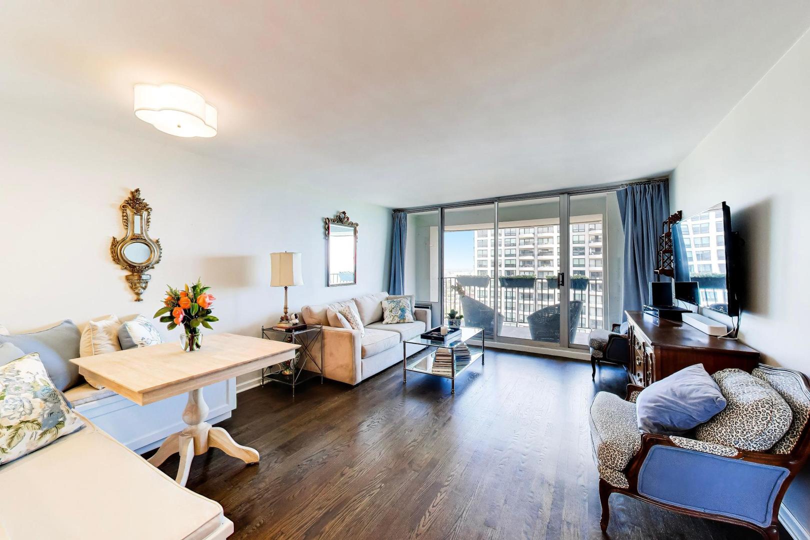Homes for sale in Chicago, IL | 1960 N Lincoln Park West #2911, Chicago, IL 60614 | MLS# 12661003