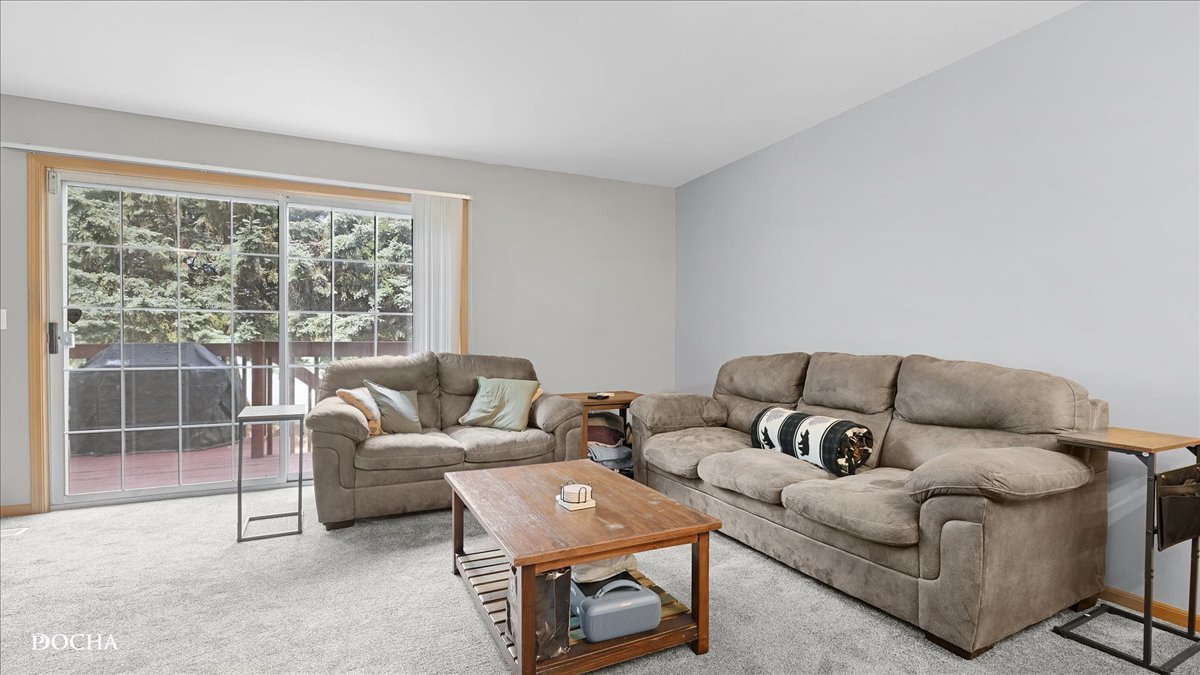 Homes for sale in Aurora, IL | 1440 Foxcroft Dr, Aurora, IL 60506 | MLS# 12661022