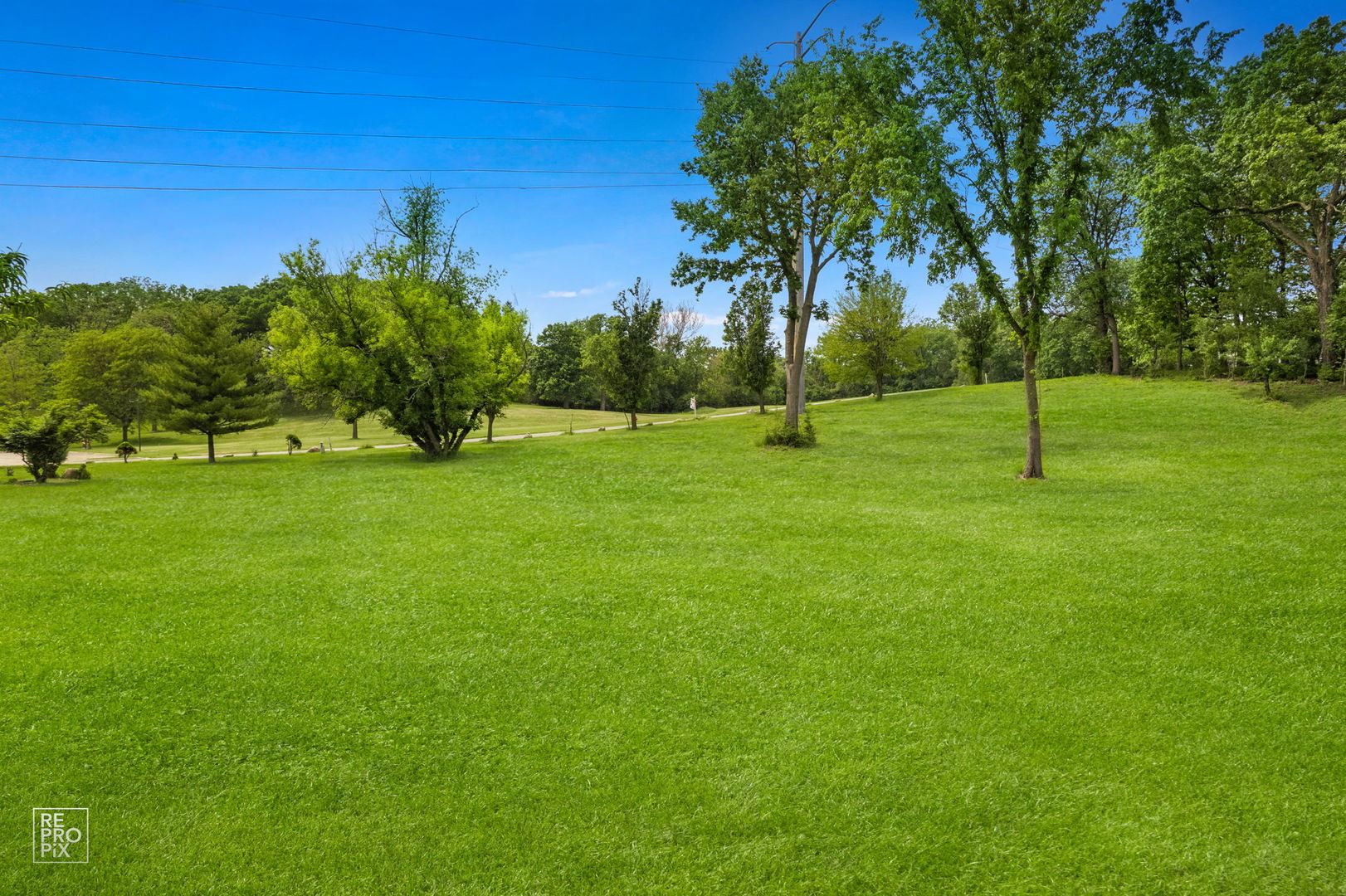 Homes for sale in Burr Ridge, IL | 10S641 S Garfield Ave, Burr Ridge, IL 60527 | MLS# 12661061