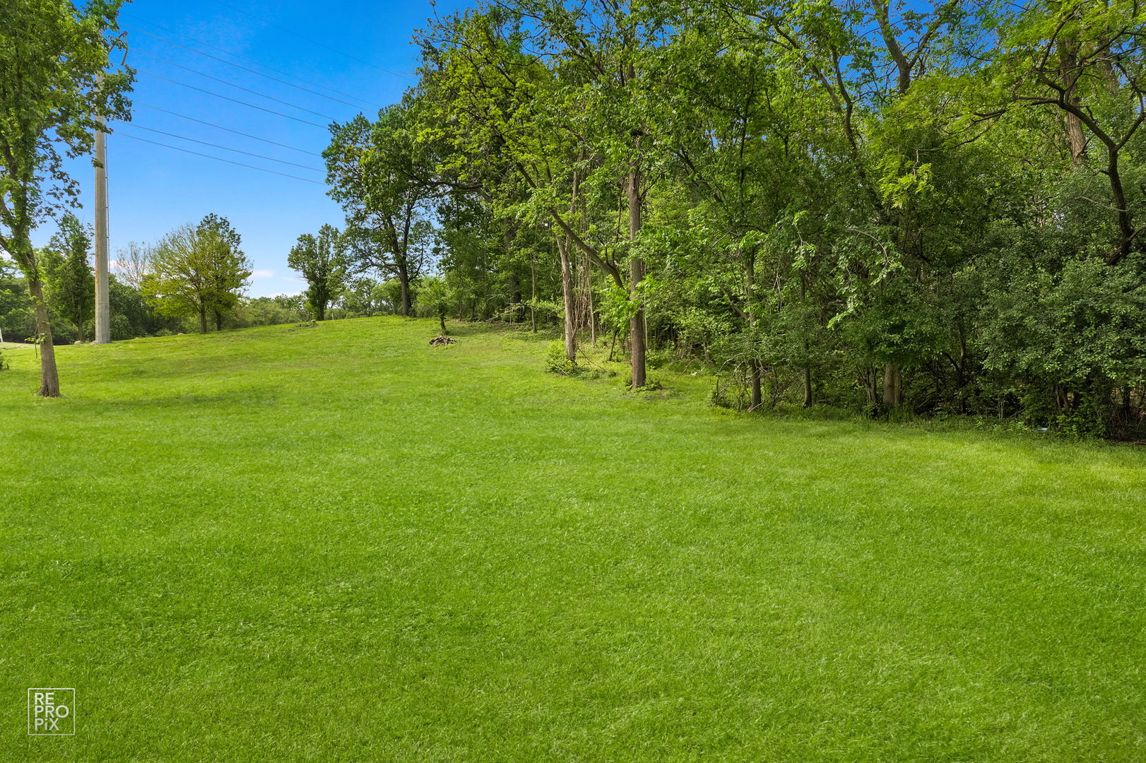 Homes for sale in Burr Ridge, IL | 10S641 S Garfield Ave, Burr Ridge, IL 60527 | MLS# 12661061