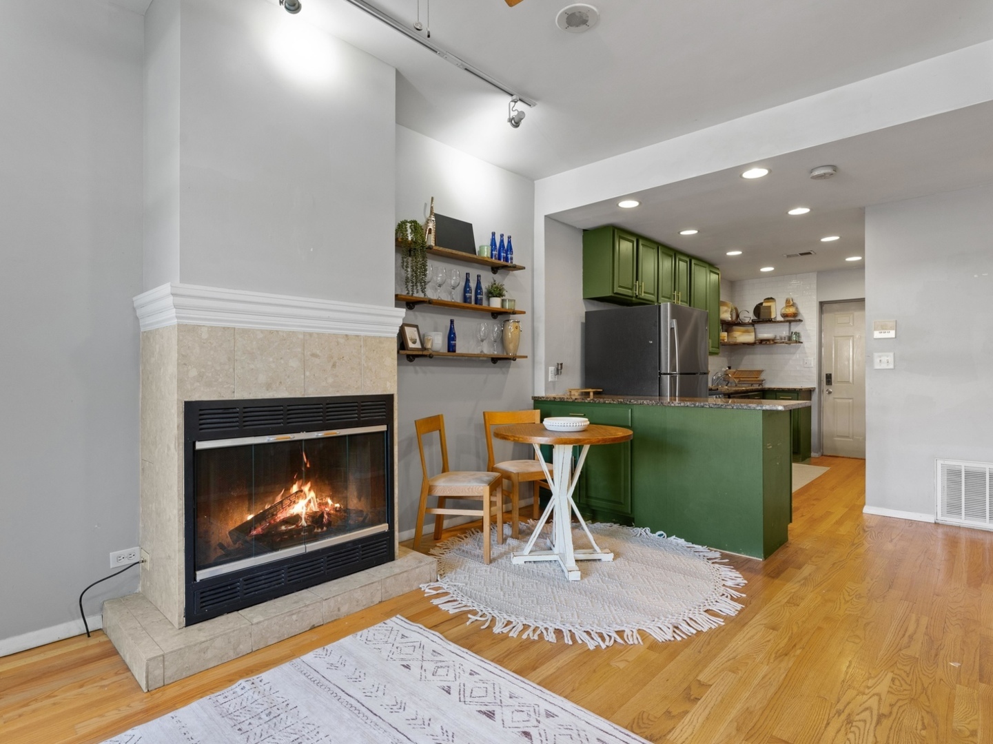 Homes for sale in Chicago, IL | 3951 N St Louis Ave #1, Chicago, IL 60618 | MLS# 12661076