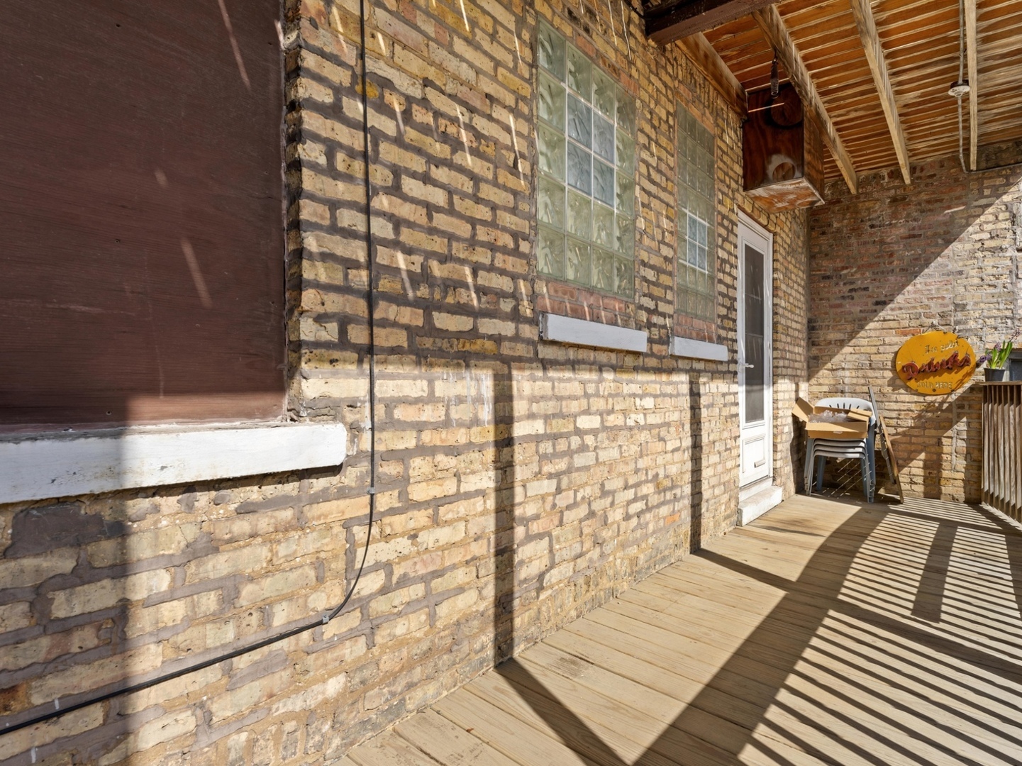 Homes for sale in Chicago, IL | 3951 N St Louis Avenue, Chicago, IL 60618 | Houzeo