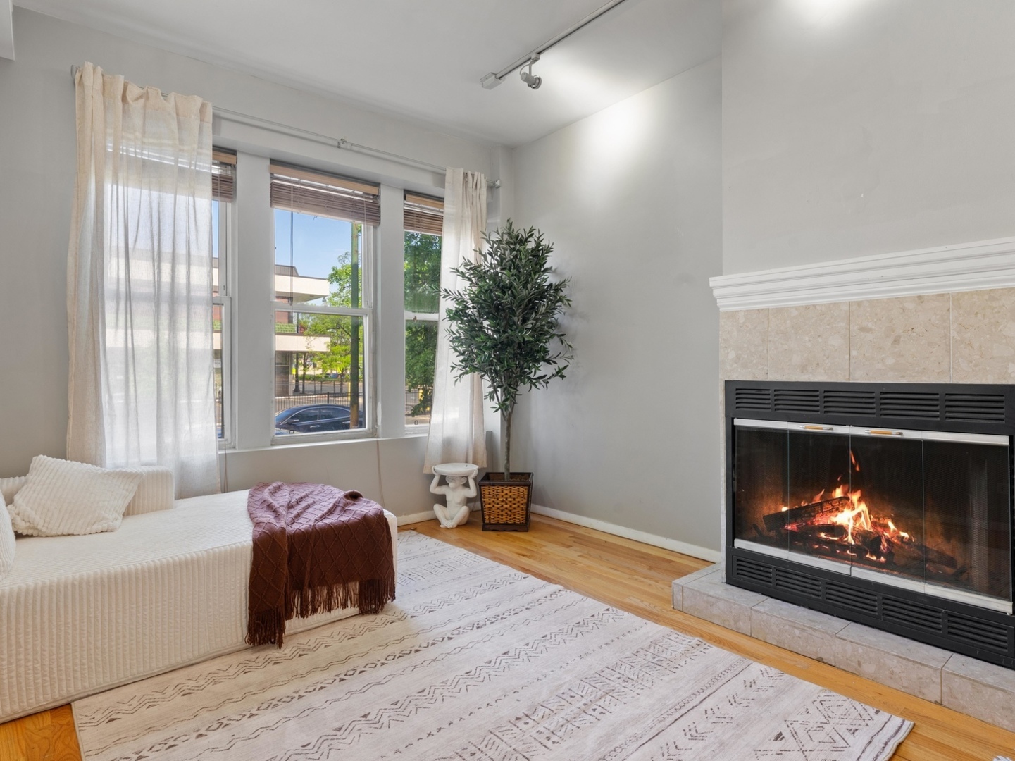 Homes for sale in Chicago, IL | 3951 N St Louis Ave #1, Chicago, IL 60618 | MLS# 12661076