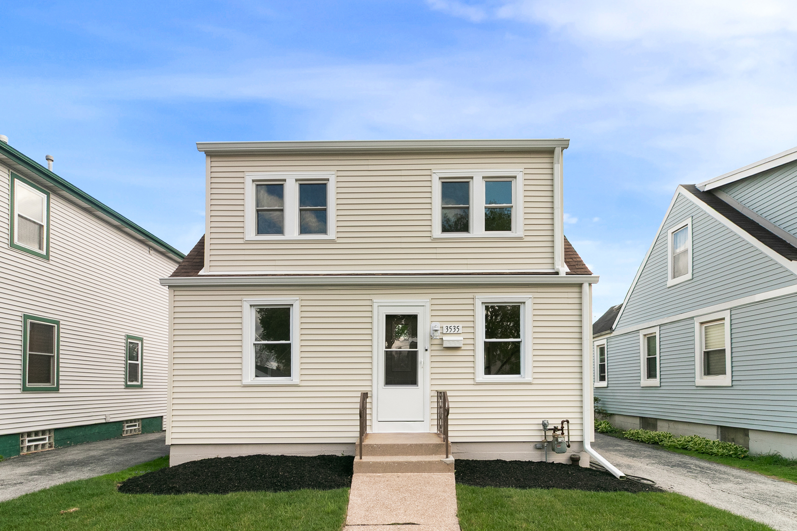 Homes for sale in Chicago, IL | 3535 W 116th Pl, Chicago, IL 60655 | MLS# 12661182