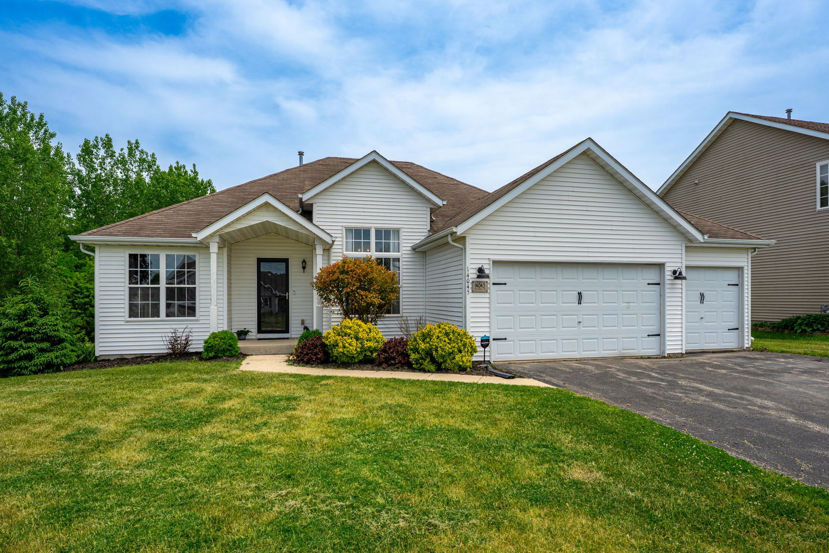 Homes for sale in Poplar Grove, IL | 14045 Tallgrass Trl, Poplar Grove, IL 61065 | MLS# 12661437
