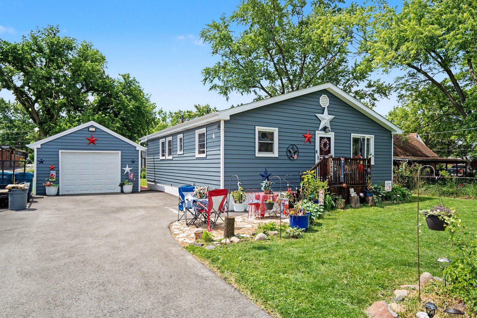 Homes for sale in Monee, IL | 5203 W Court St, Monee, IL 60449 | MLS# 12661456