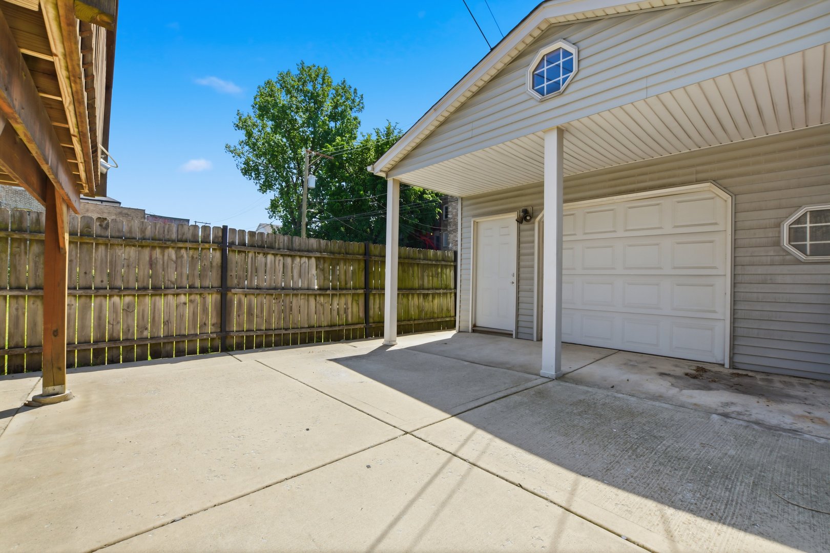 Homes for sale in Chicago, IL | 3139 W Washington Blvd, Chicago, IL 60612 | MLS# 12661573