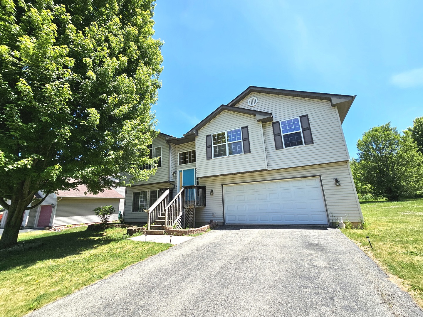 Homes for sale in Poplar Grove, IL | 407 Staffordshire Dr, Poplar Grove, IL 61065 | MLS# 12661661