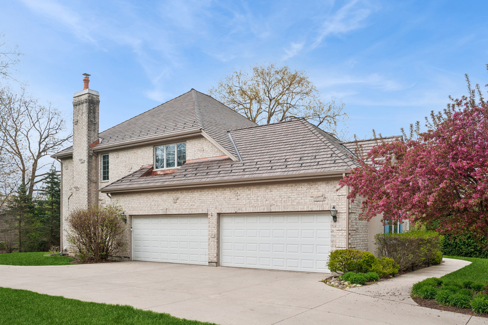 Homes for sale in Libertyville, IL | 14965 Creekside Path, Libertyville, IL 60048 | MLS# 12661689