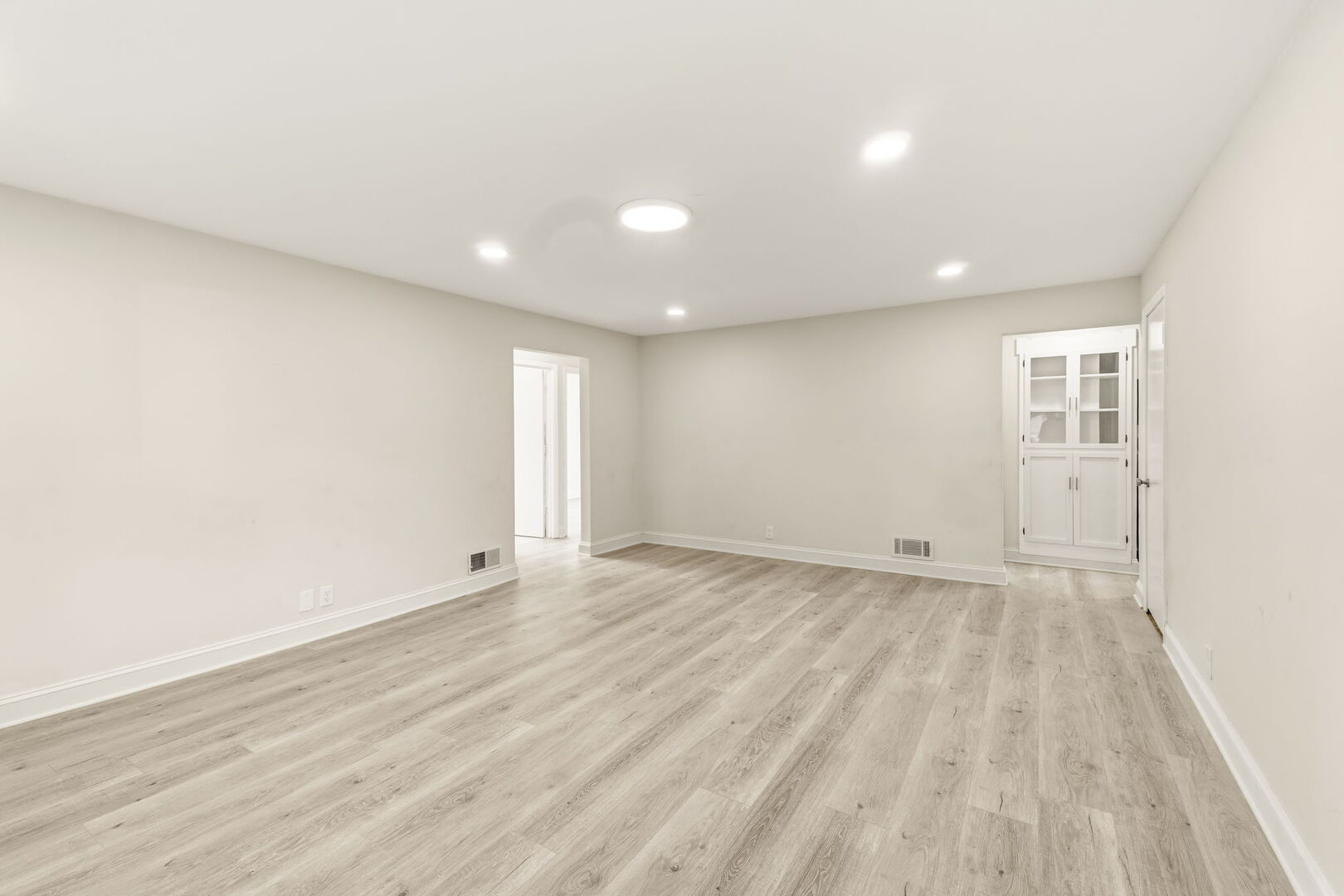 2nd image of 1209 Colorado Ave, Joliet, IL 60435 | MLS# 12661740