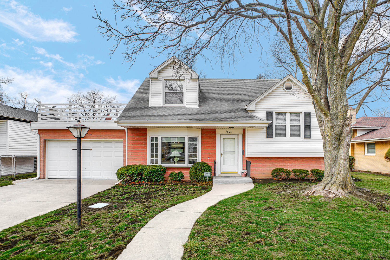 Homes for sale in Park Ridge, IL | 1604 S Greenwood Ave, Park Ridge, IL 60068 | MLS# 12661784