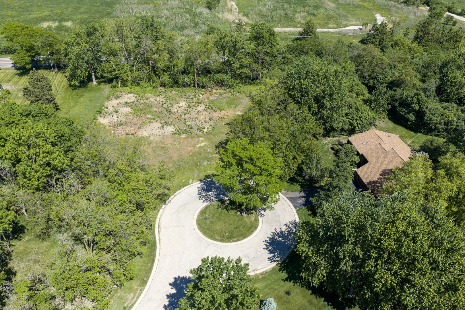 Homes for sale in Hawthorn Woods, IL | 1 High Point Cir, Hawthorn Woods, IL 60047 | MLS# 12661830