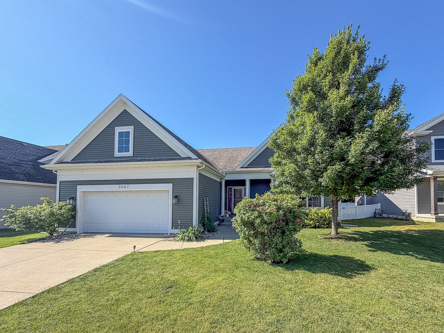 Homes for sale in Champaign, IL | 3907 Boulder Ridge Dr, Champaign, IL 61822 | MLS# 12661892