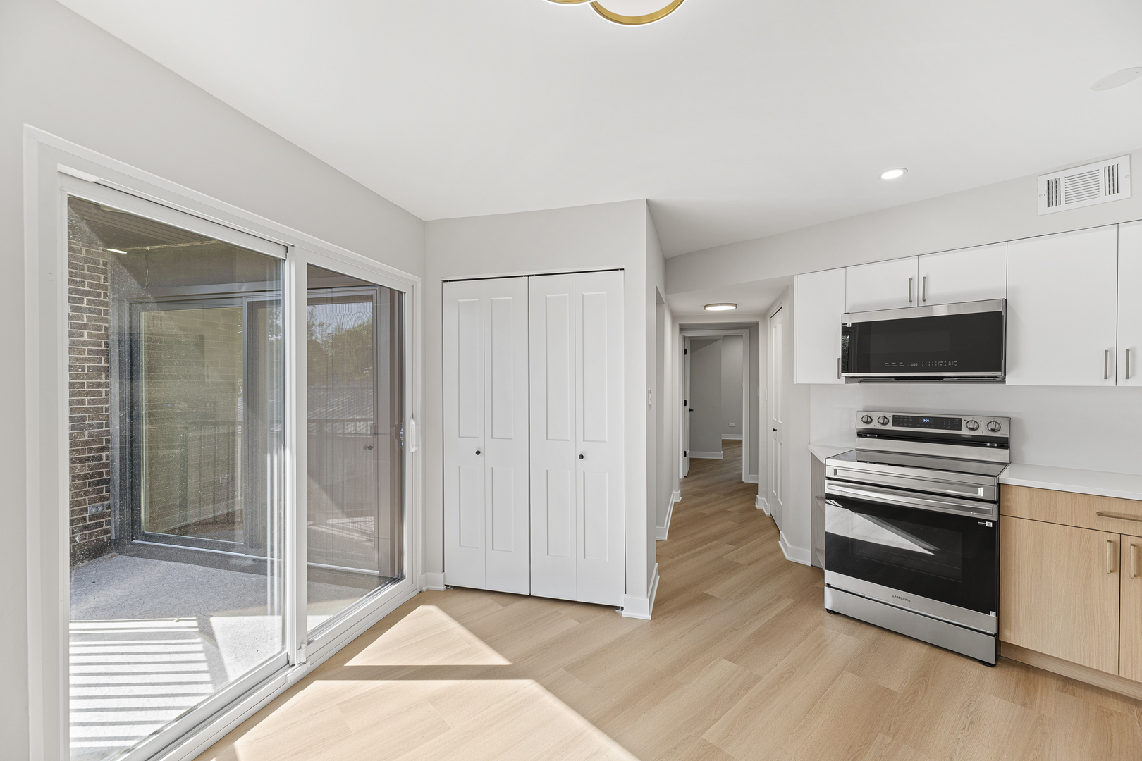 Homes for sale in Skokie, IL | 5019 Mulford St #201, Skokie, IL 60077 | MLS# 12661894