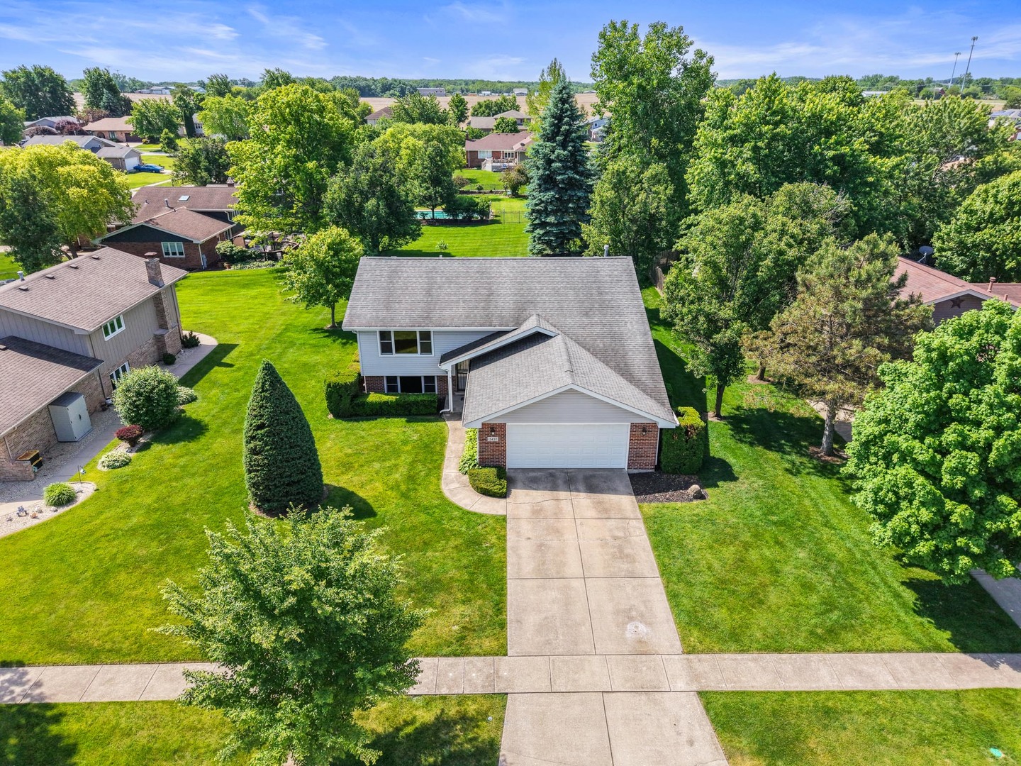Homes for sale in Homer Glen, IL | 13437 Arabian Dr, Homer Glen, IL 60491 | MLS# 12661902