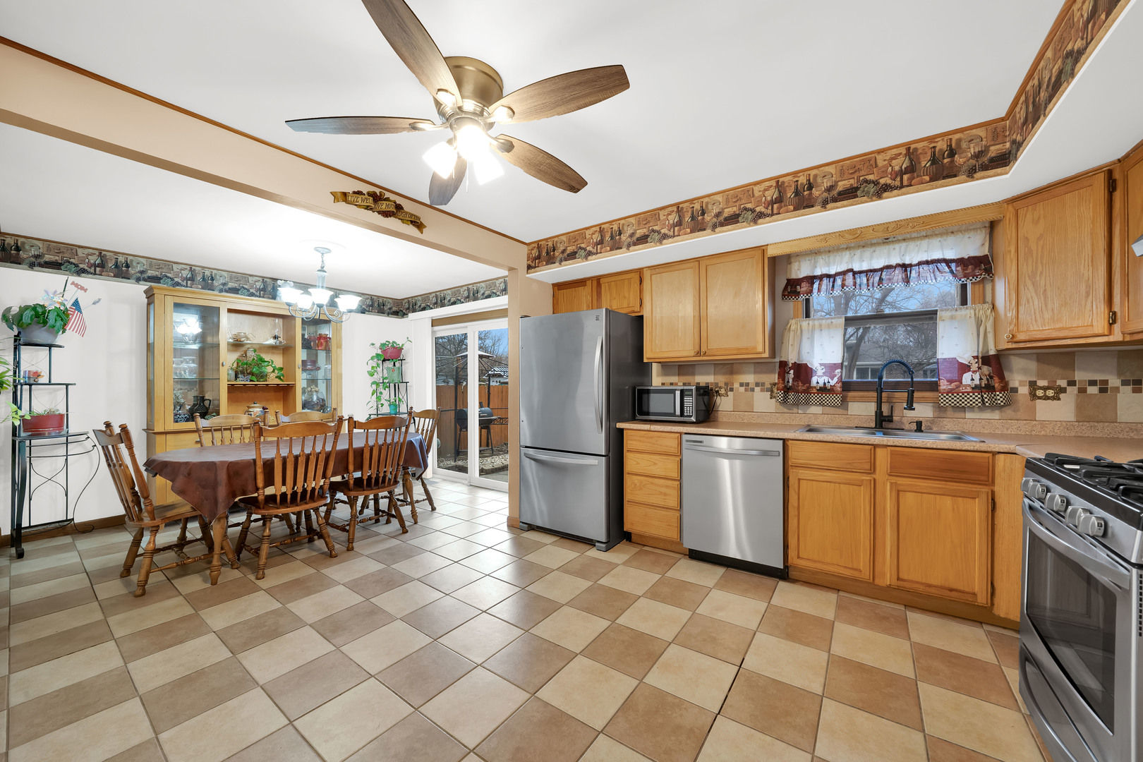 Homes for sale in Palos Hills, IL | 10732 S Meadow Ln, Palos Hills, IL 60465 | MLS# 12661971