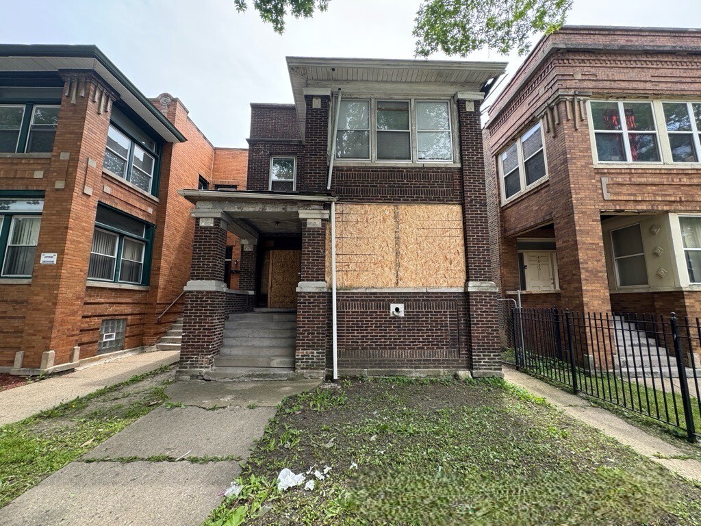 Homes for sale in Chicago, IL | 4821 W Washington Blvd, Chicago, IL 60644 | MLS# 12661985