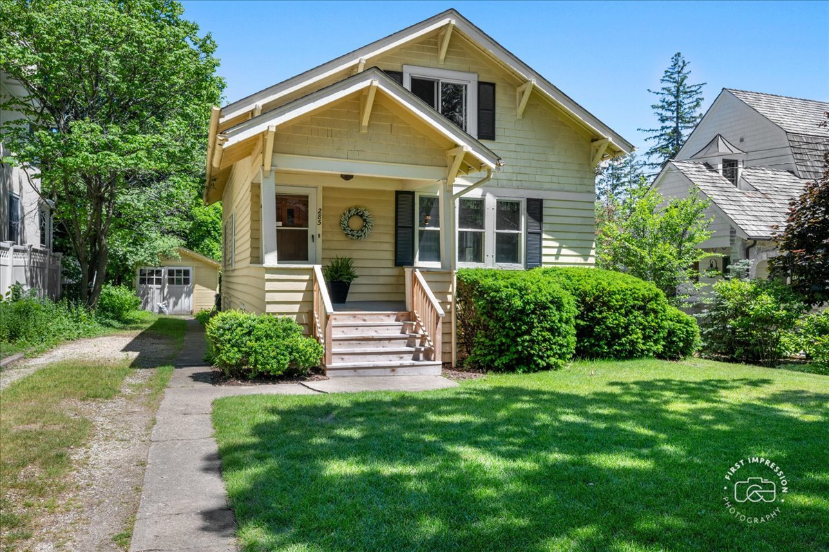 Homes for sale in Glen Ellyn, IL | 285 Forest Ave, Glen Ellyn, IL 60137 | MLS# 12662066