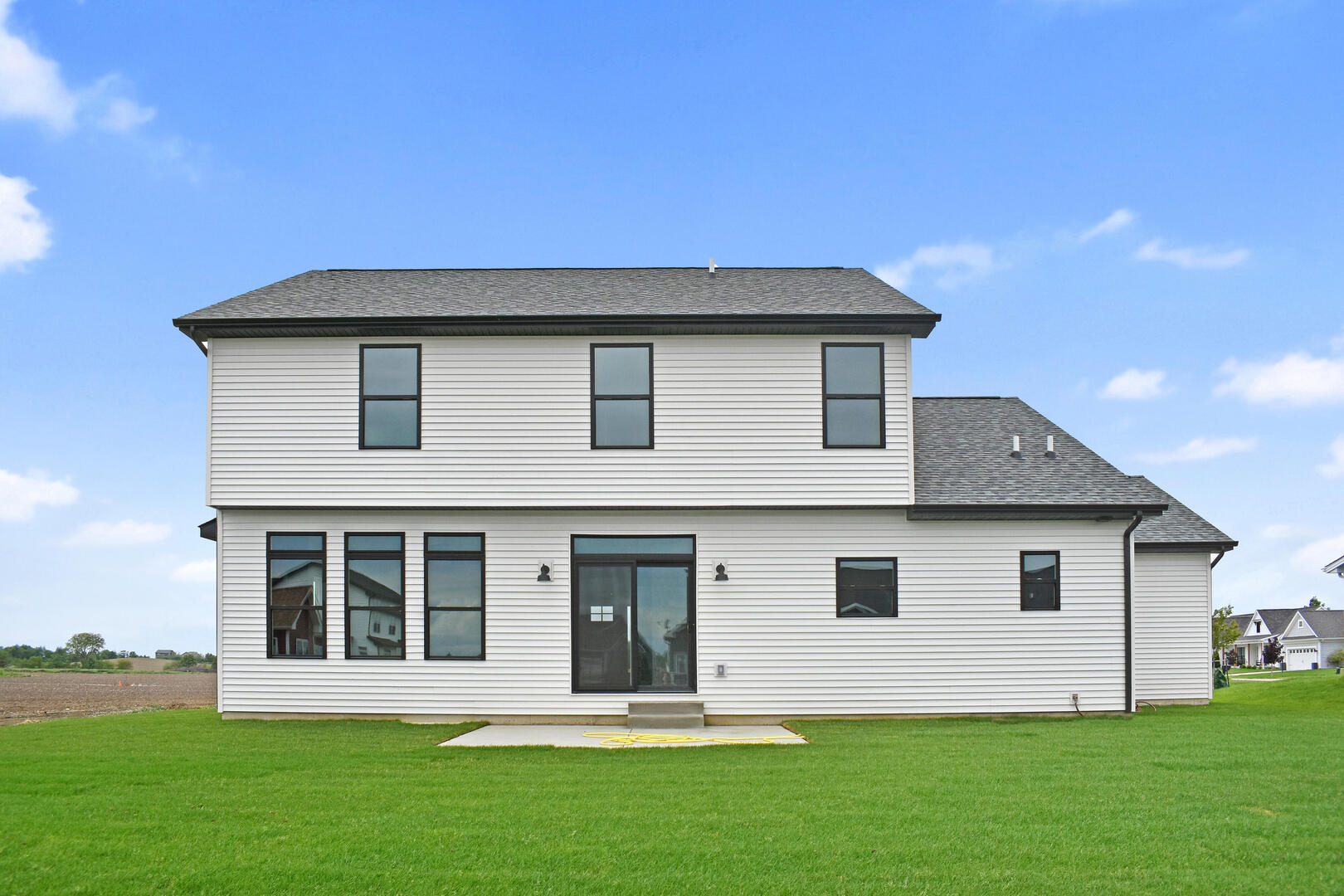 Homes for sale in Mahomet, IL | 1812 Sunny Acres Rd, Mahomet, IL 61853 | MLS# 12662072