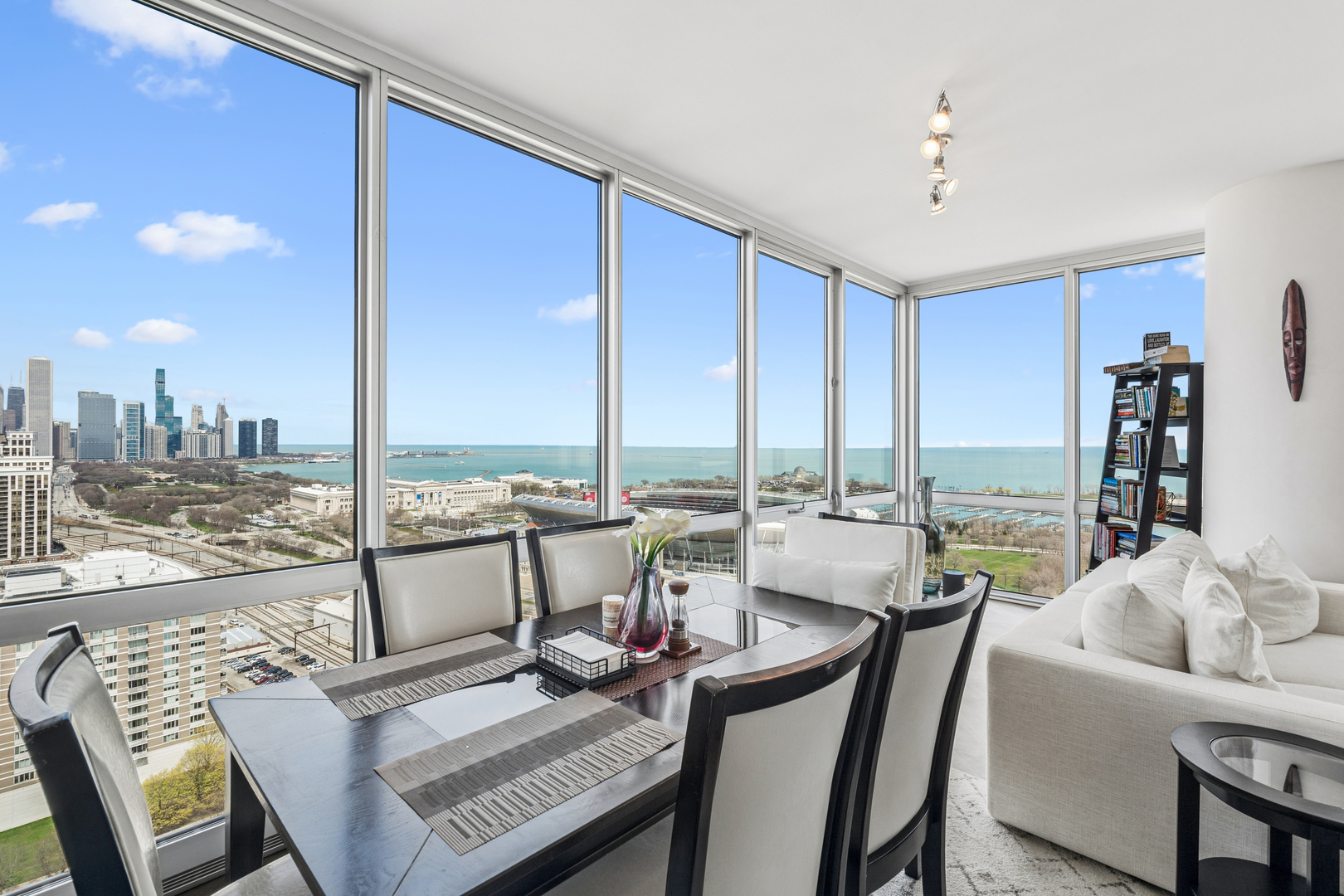 Homes for sale in Chicago, IL | 1629 S Prairie Ave #2701, Chicago, IL 60616 | MLS# 12662106