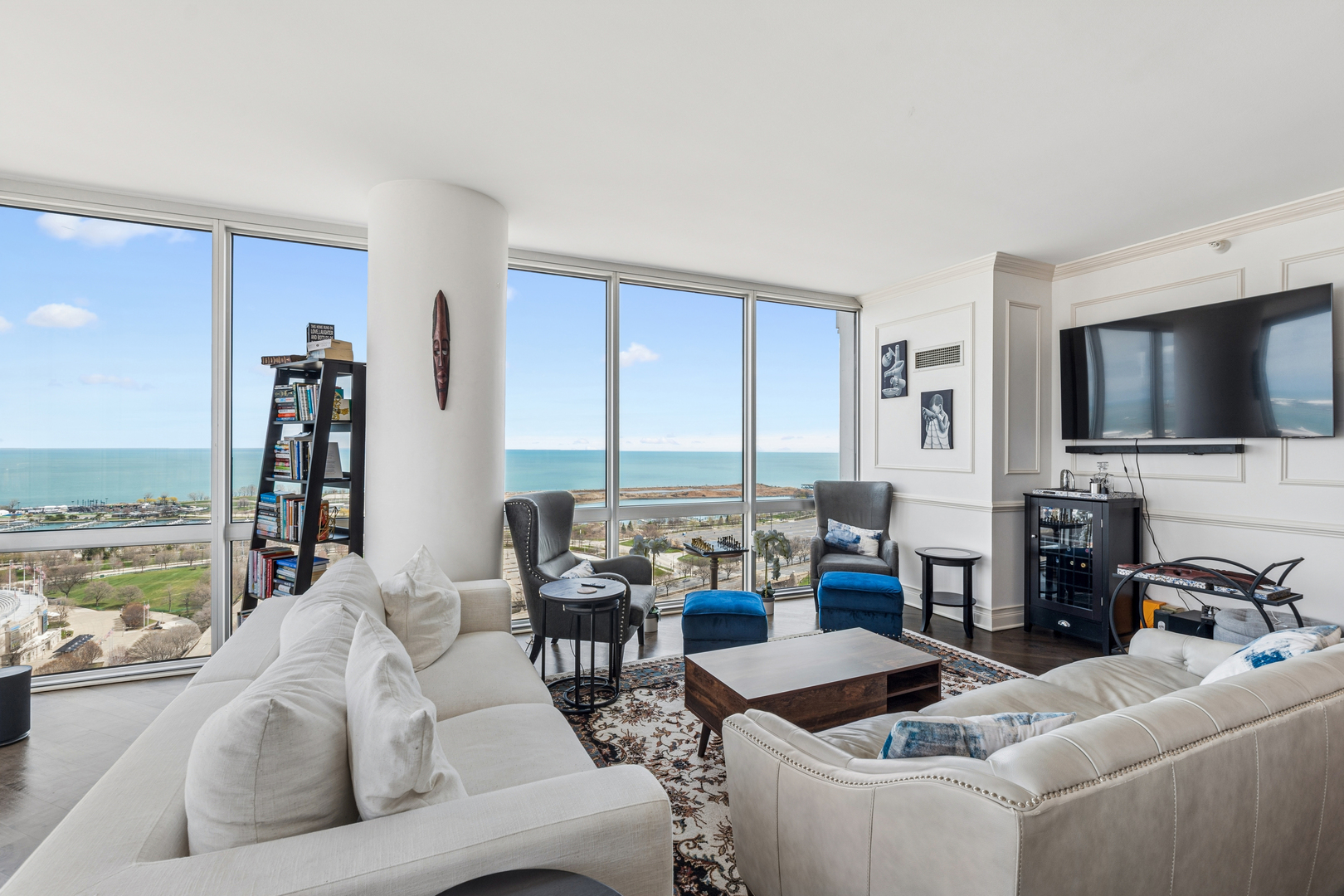 Homes for sale in Chicago, IL | 1629 S Prairie Ave #2701, Chicago, IL 60616 | MLS# 12662106
