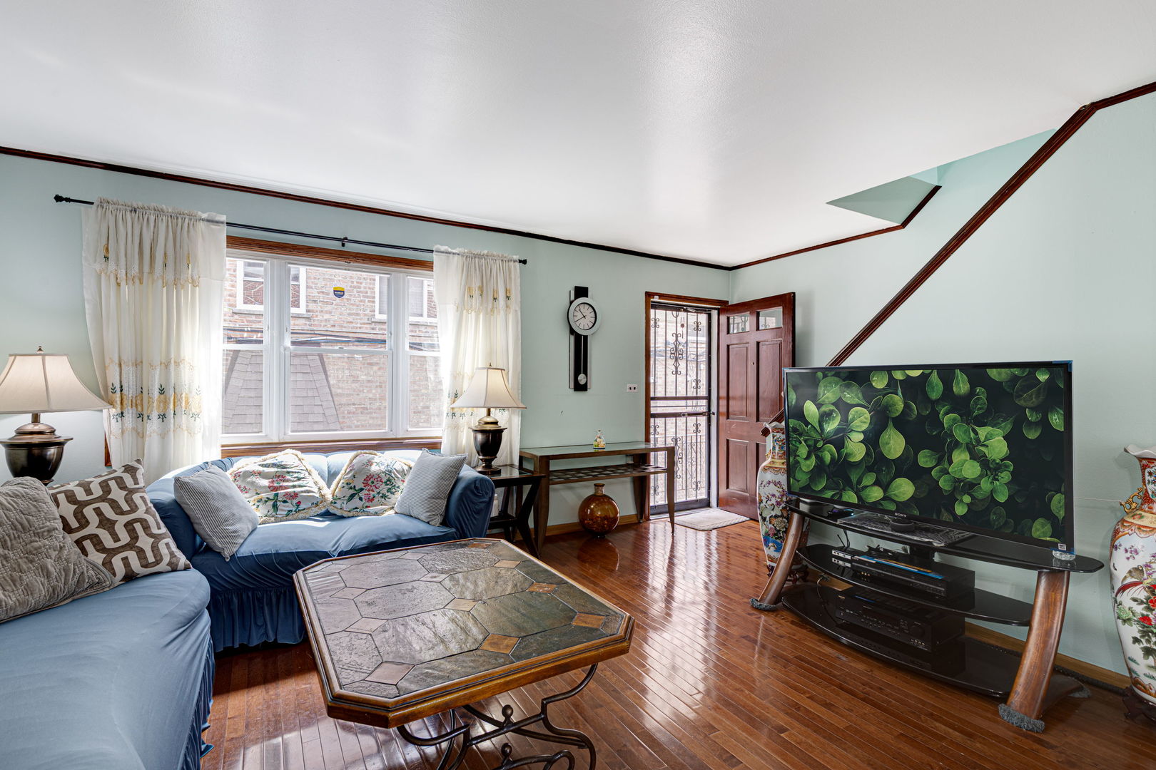 Homes for sale in Chicago, IL | 1727 W Estes Ave #C, Chicago, IL 60626 | MLS# 12662118