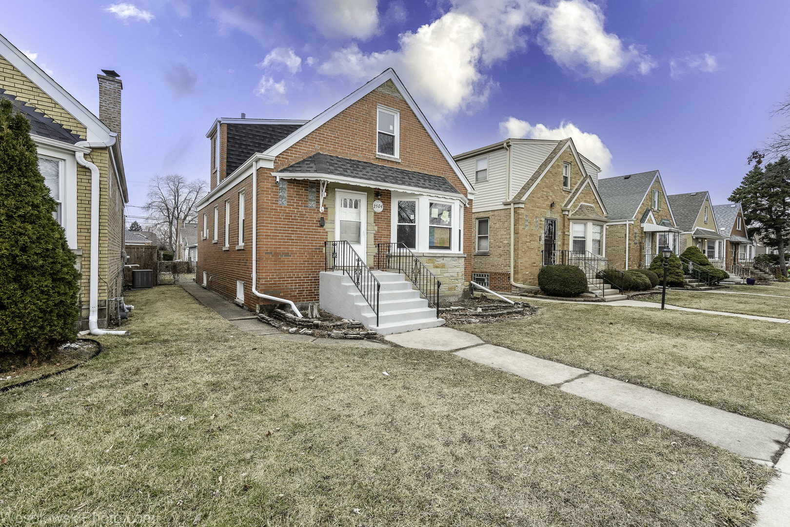 Homes for sale in River Grove, IL | 2504 Leyden Ave, River Grove, IL 60171 | MLS# 12662119