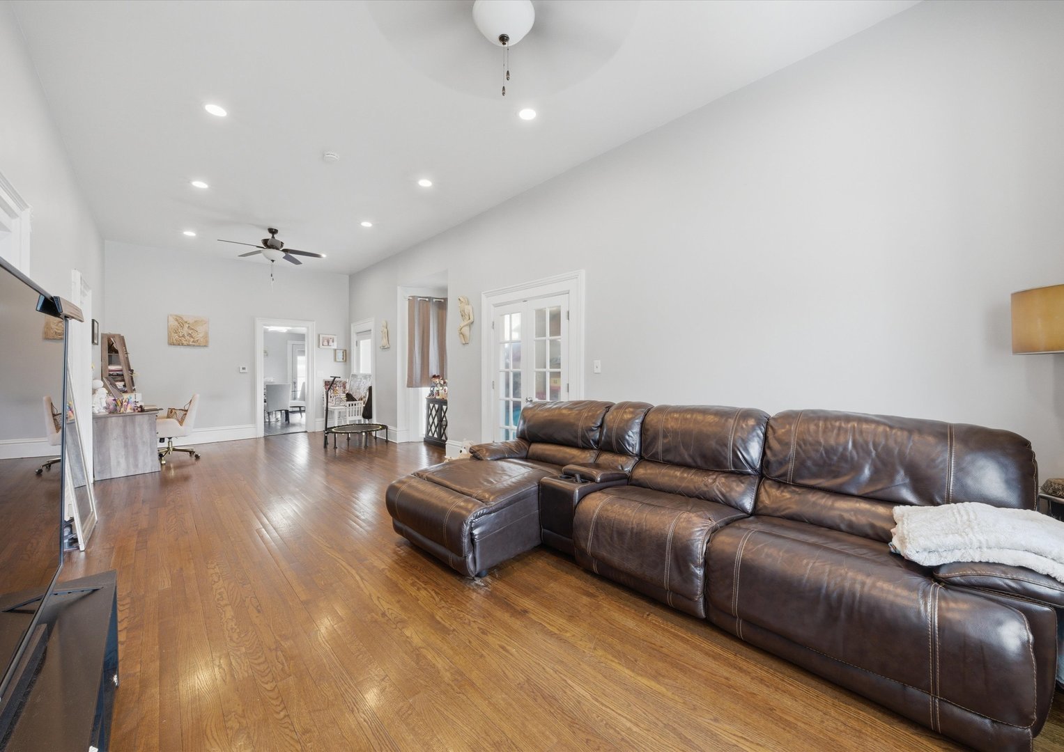 5th image of 2520 Walnut St, Blue Island, IL 60406 | MLS# 12662176