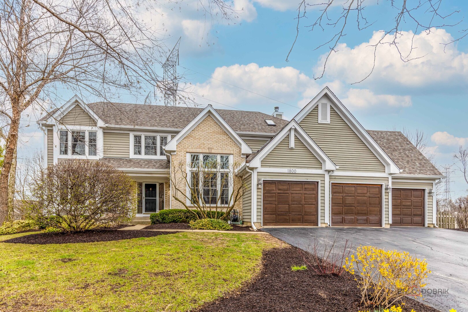 Homes for sale in Libertyville, IL | 1800 Darnell St, Libertyville, IL 60048 | MLS# 12662203