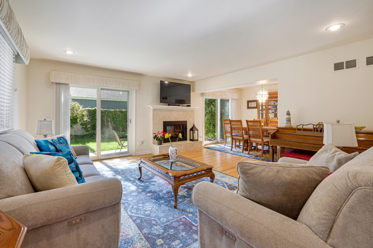 Homes for sale in Wilmette, IL | 223 Pin Oak Dr #223, Wilmette, IL 60091 | MLS# 12662234