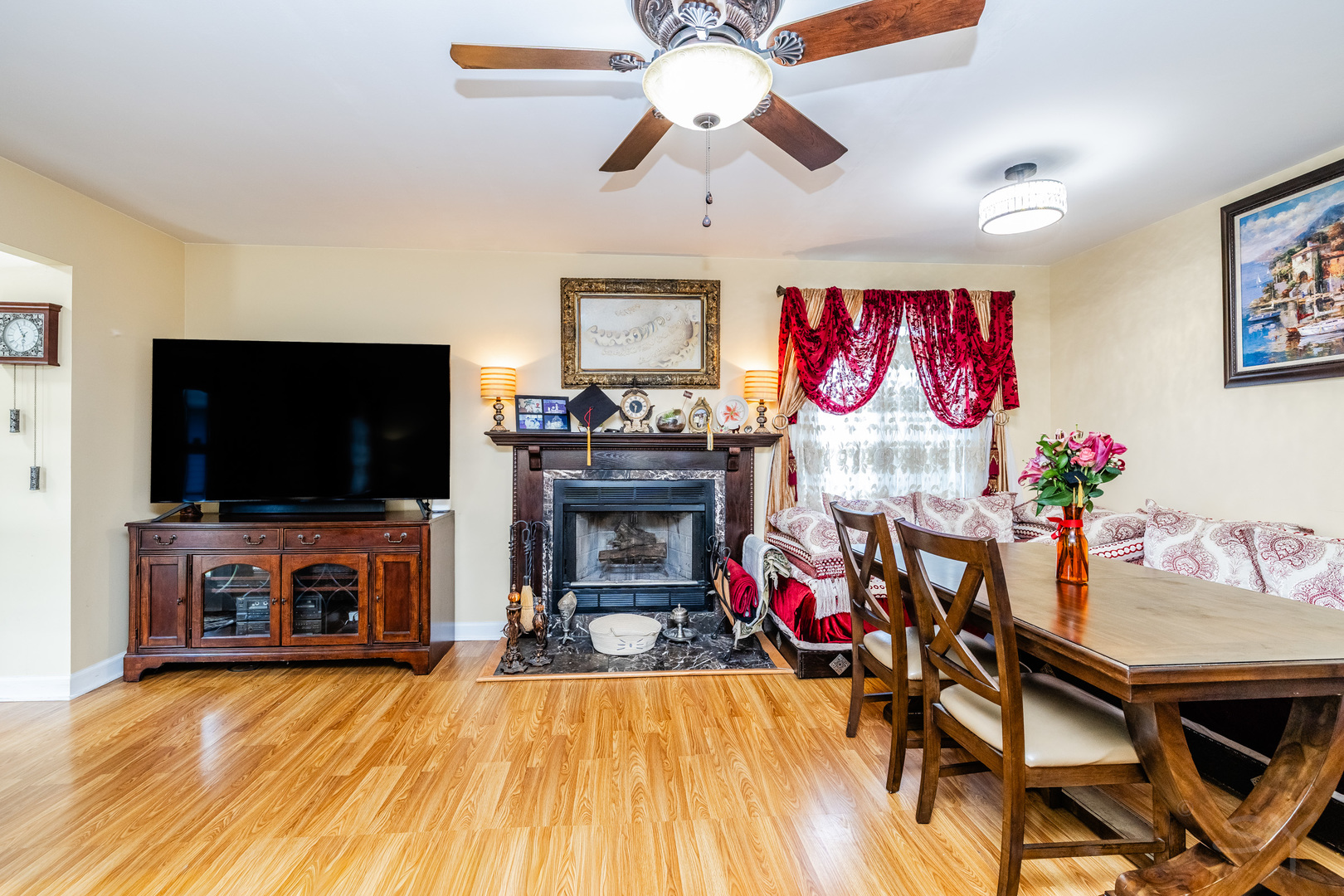 Homes for sale in Aurora, IL | 2900 Dorothy Dr, Aurora, IL 60504 | MLS# 12662303