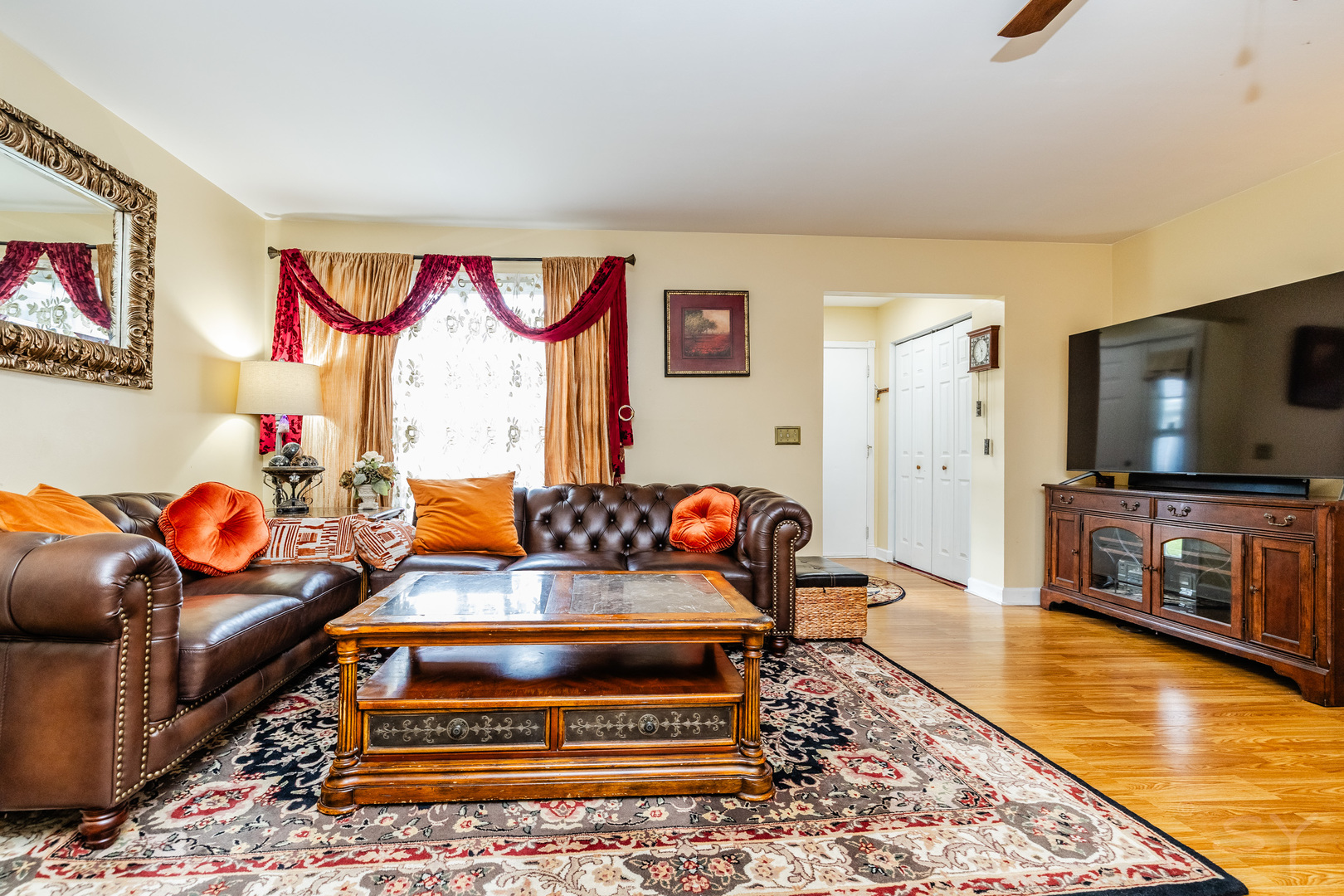 Homes for sale in Aurora, IL | 2900 Dorothy Dr, Aurora, IL 60504 | MLS# 12662303
